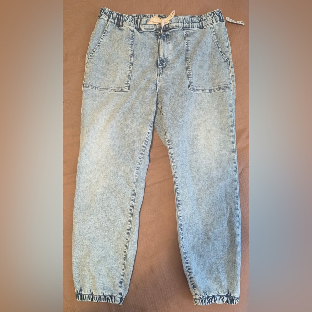 NWT Reitmans Light Blue Women's Jeans